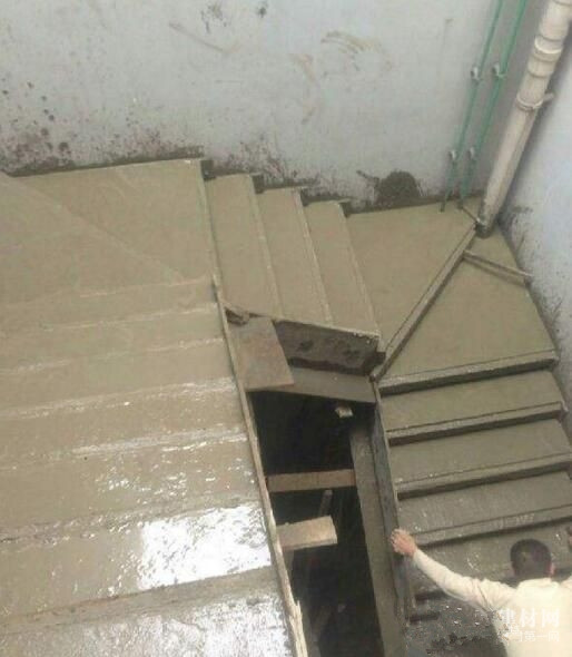 鲍氏建设：现浇楼梯应注意什么？ 