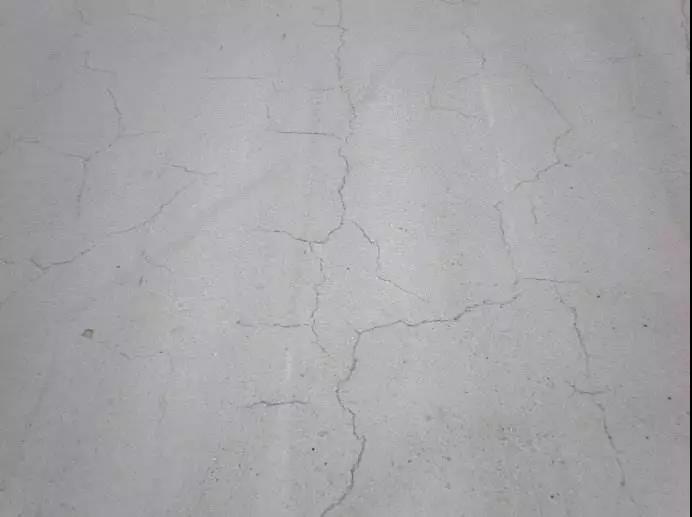 15条楼板裂缝成因及防治措施 